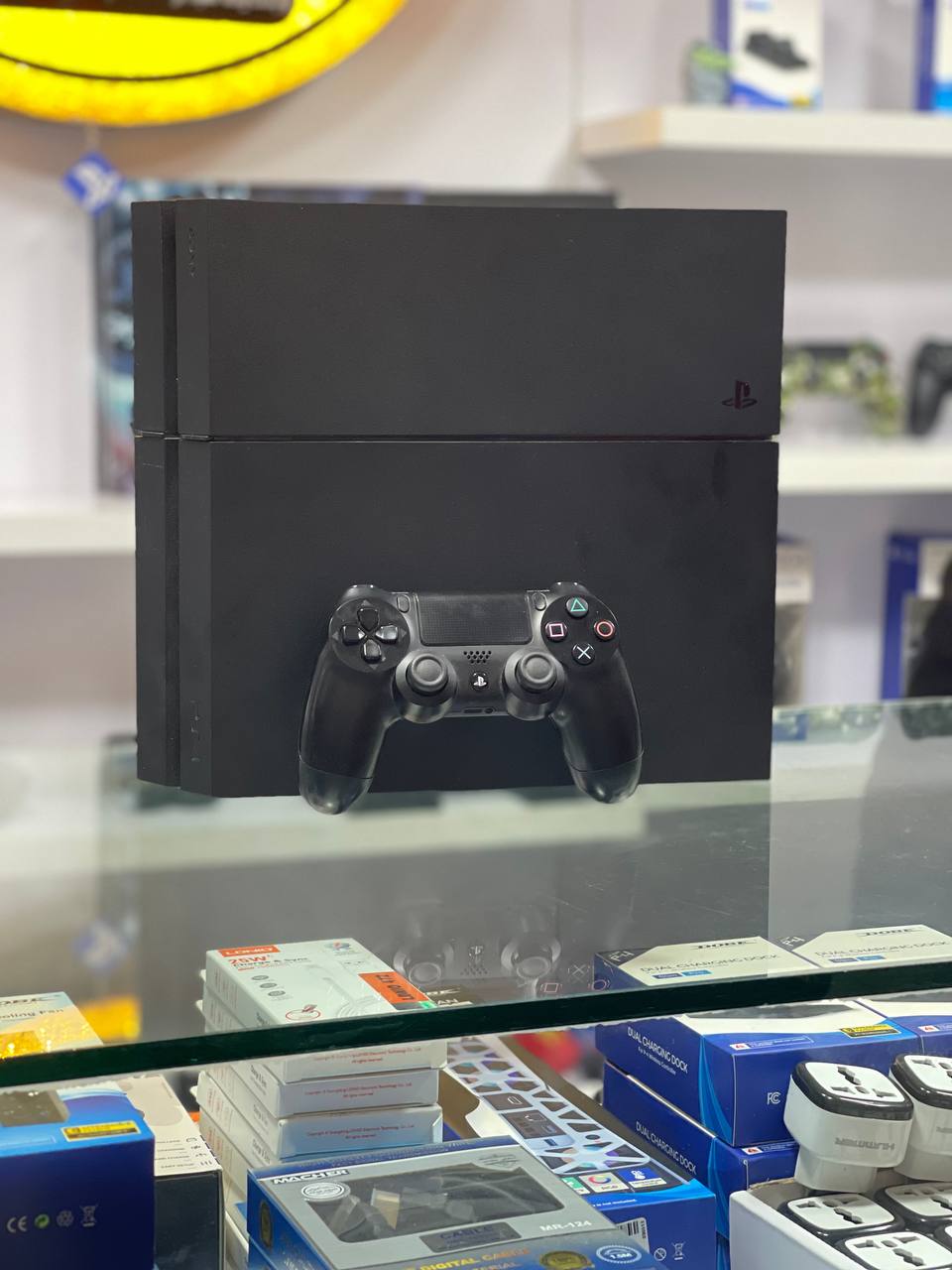 photo_2025-12-13_20-14-42 ps4 fat 500gigکپی خور - تصویر 1